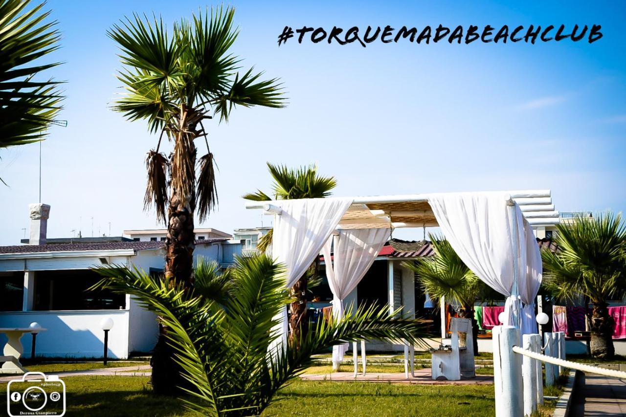 Torquemada Beach Club Margherita Di Savoia Exteriör bild